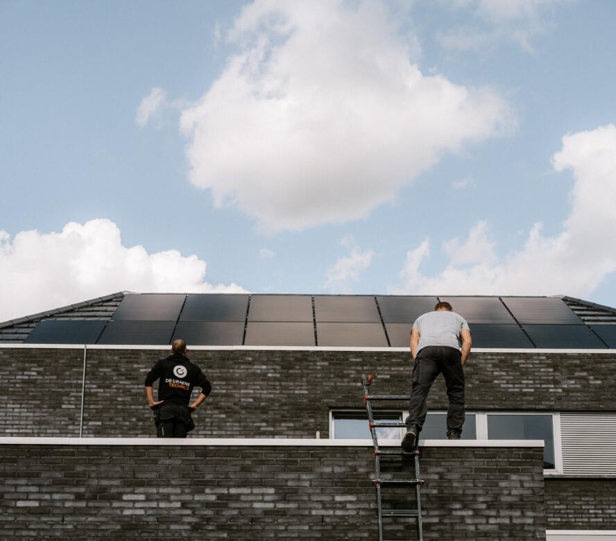 zonnepanelen schuin dak wortegem-petegem